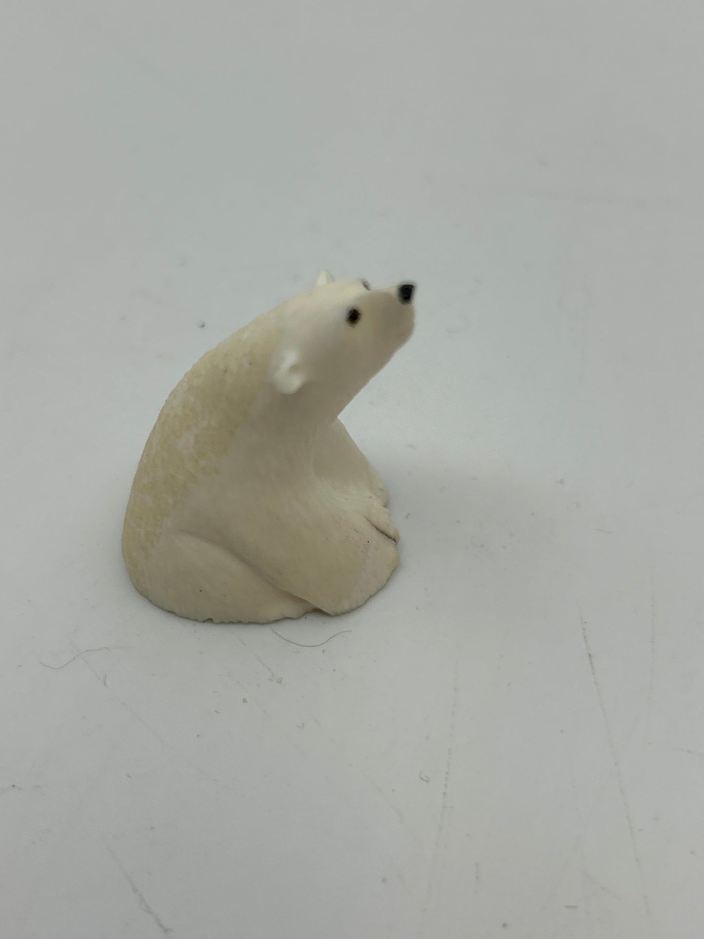 Ivory - Sitting Polar Bear - 1.5"