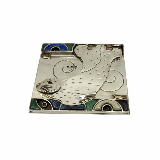 Dawn Wallace Dual Pin Pendant Sea Otter