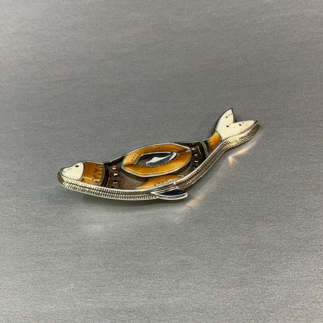 Dawn Wallace Dual Pin Pendant Seal