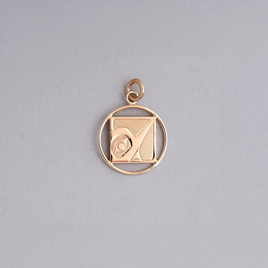 Hollie Bartlett Pendant 14k Gold - Hummingbird (Square)