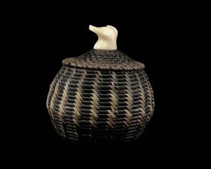 Baleen Basket - J. Omnik Jr; Ivory Whale Tail Finial, White Stripes, Round