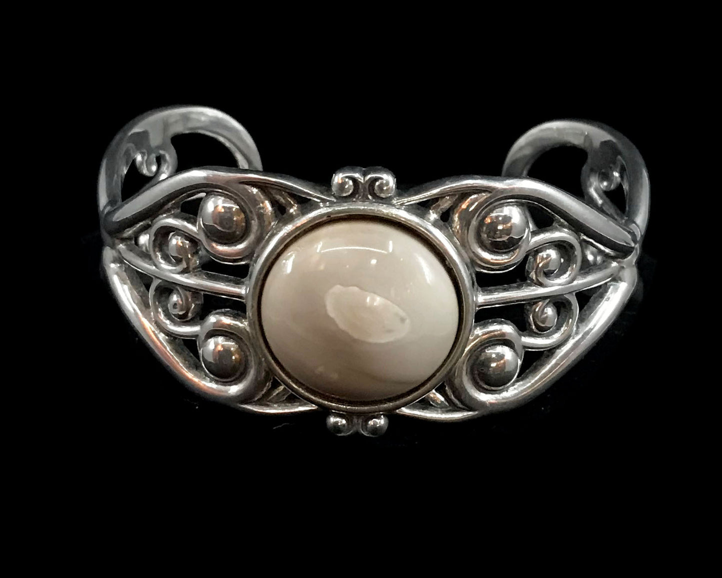 Bracelet- Grant; Silver & Ivory, Cuff, Single Cabochon